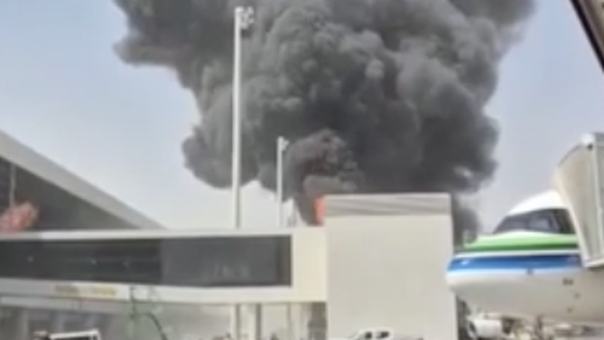 Ledakan Kembali Guncang Bandara Riyadh Arab Saudi