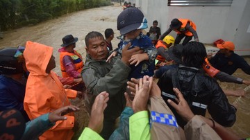 Warga Terjebak Banjir Bandang di Padang, BPBD Terjunkan Tim Evakuasi