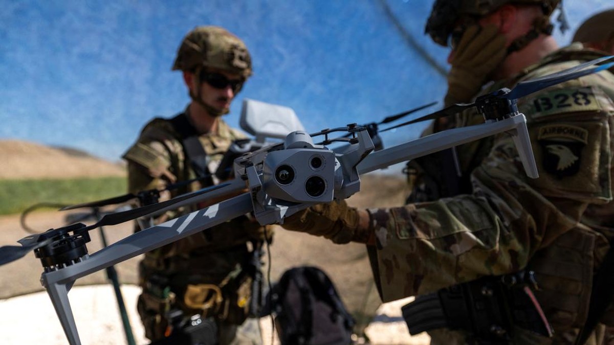 Bom! Potret Militer Amerika Mulai Uji Teknologi Penangkal Drone