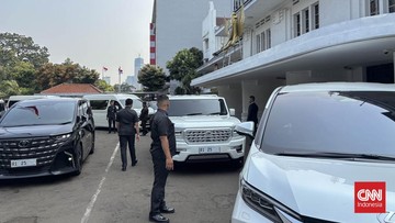 Momen Sugiono Naik Maung saat Hadiri Sertijab Menko PMK