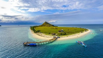 Pulau Kenawa Sumbawa Barat Terbakar, Savana Hangus